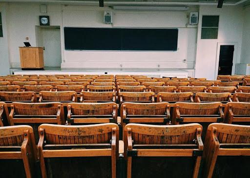 What Do Employers and Colleges Look for in Recommendation Letters?