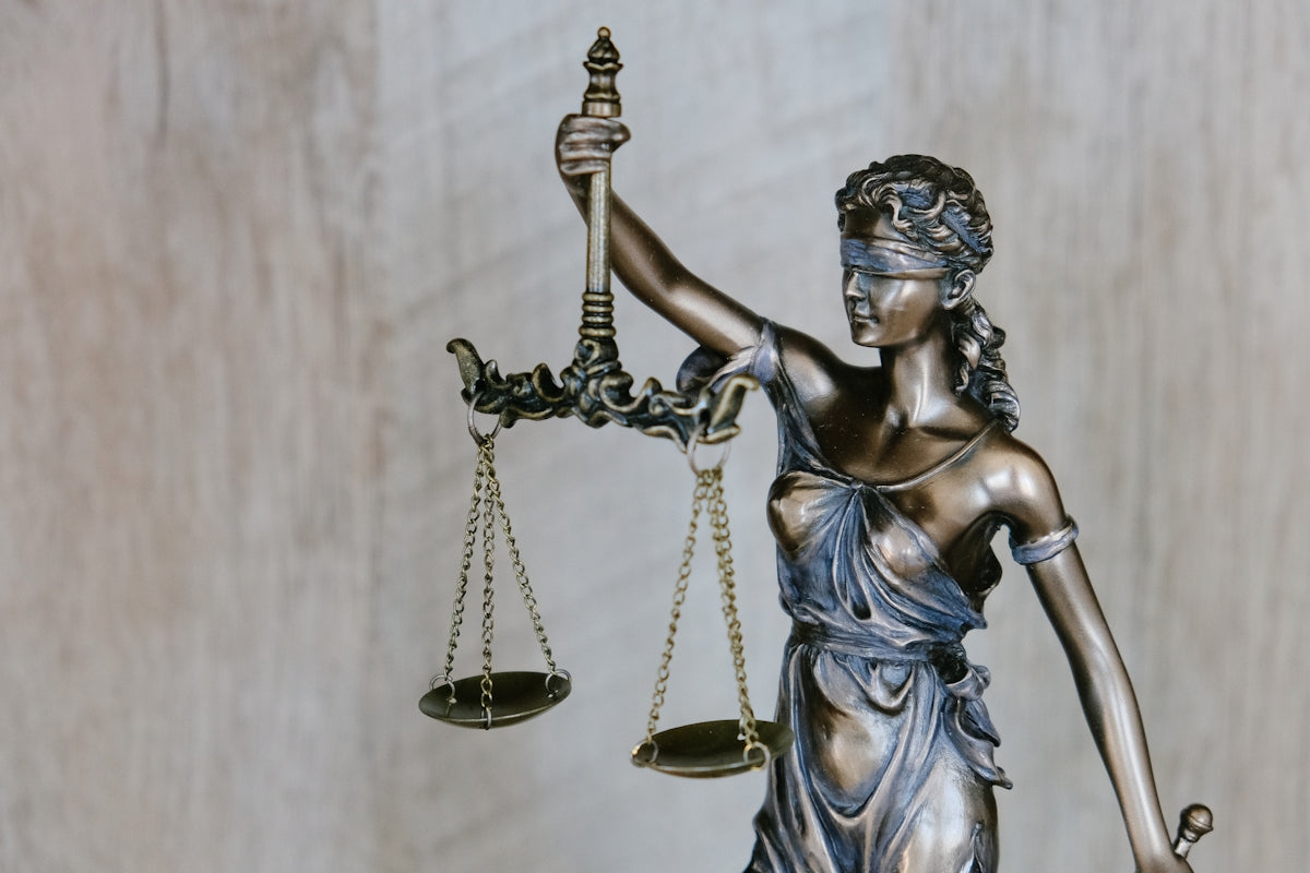Unlocking the Secrets to Outstanding Law School Recommendation Letters