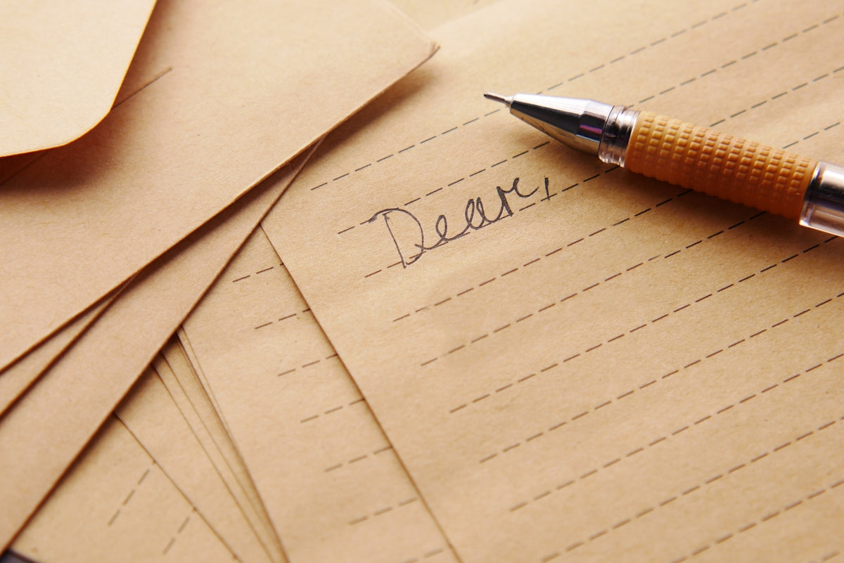 Professional Recommendation Letter Writing vs AI: Which Is Better?